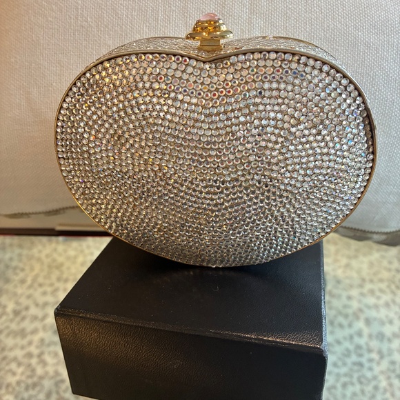 Lovers/Bridal/ Judith Leiber Heart and Soul Crystal Bag - Picture 3 of 7